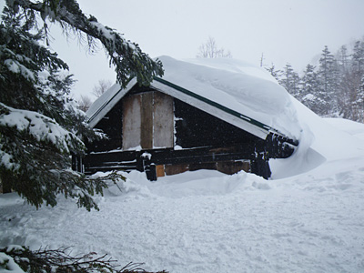 冬の合戦小屋